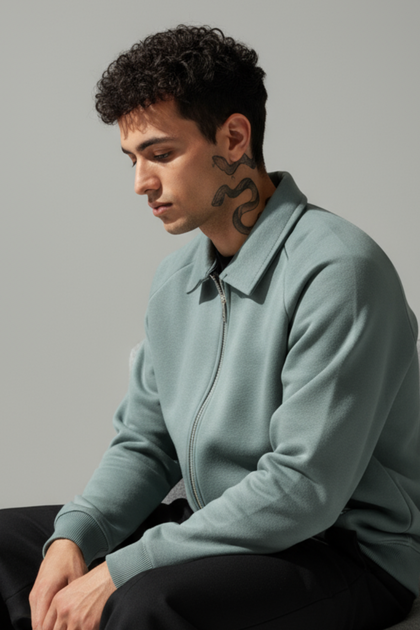 Quiet Core Axis – Mineral Sage