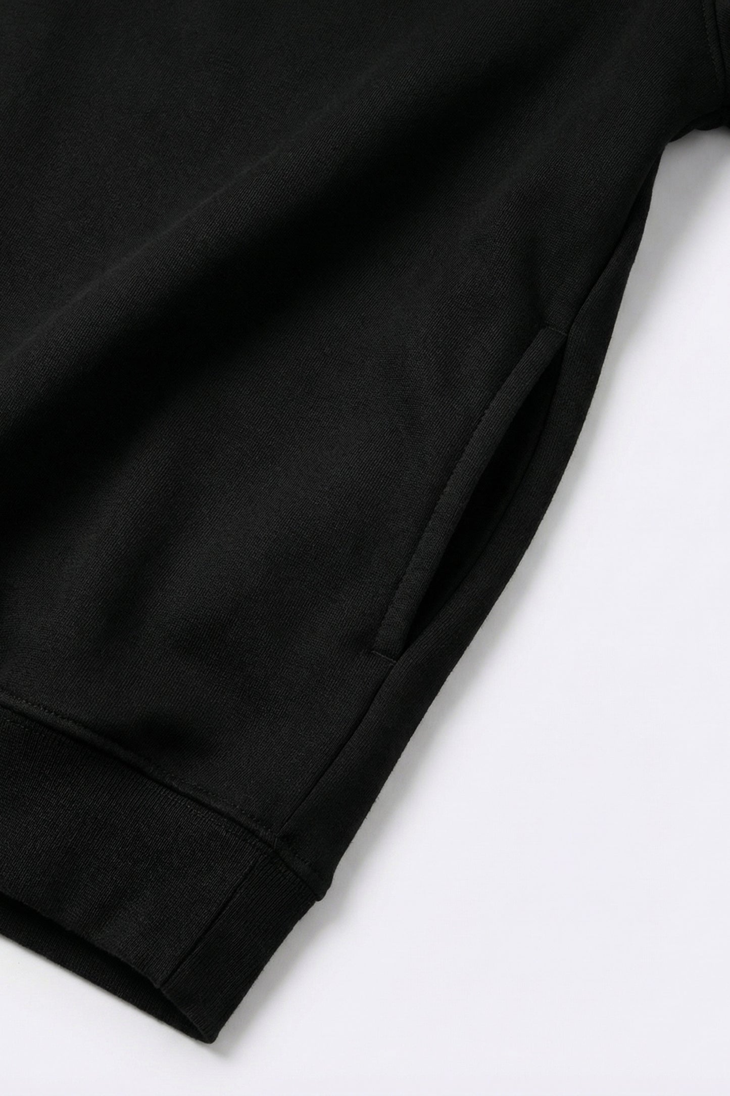 Shadow Cat Art Crewneck – Midnight Black