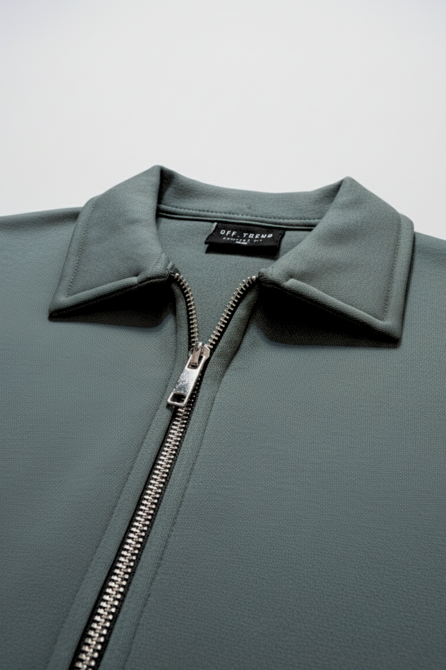 Quiet Core Axis – Mineral Sage