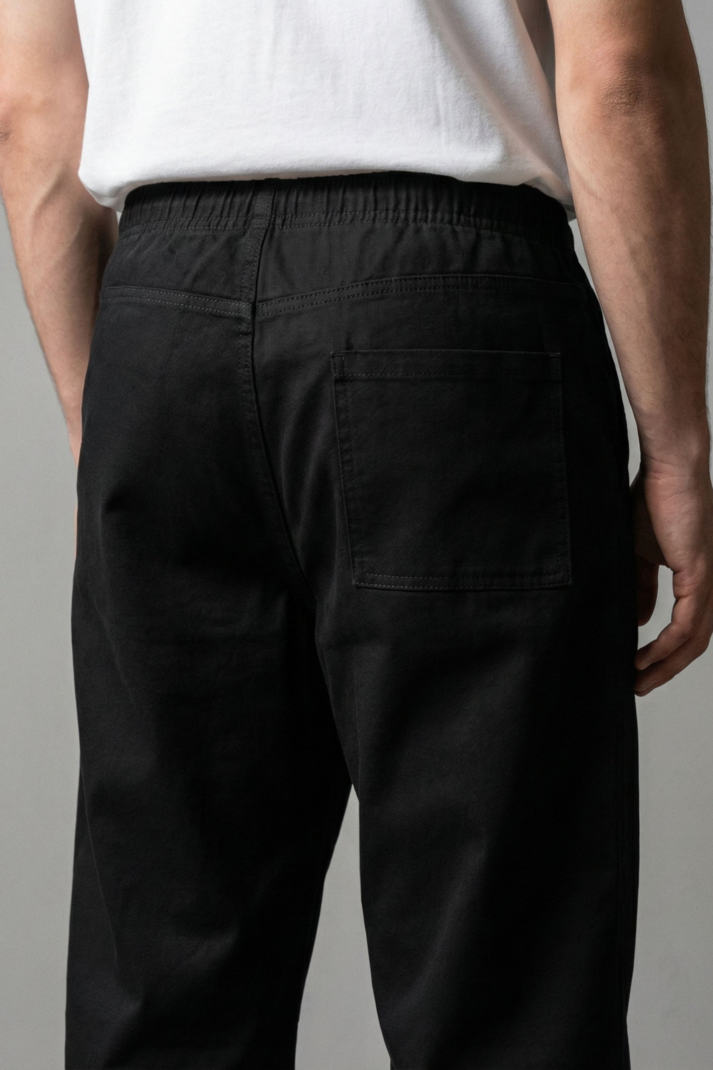 UrbanEase Linen Comfort Trousers — Jet Black
