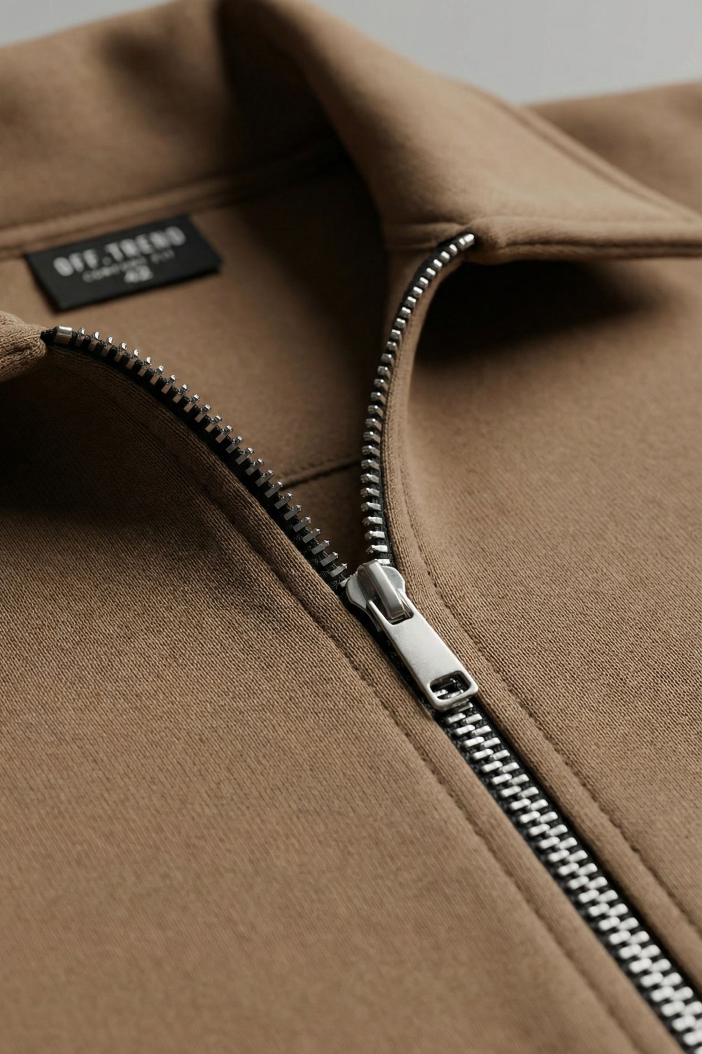 Quiet Core Axis – Walnut Brown