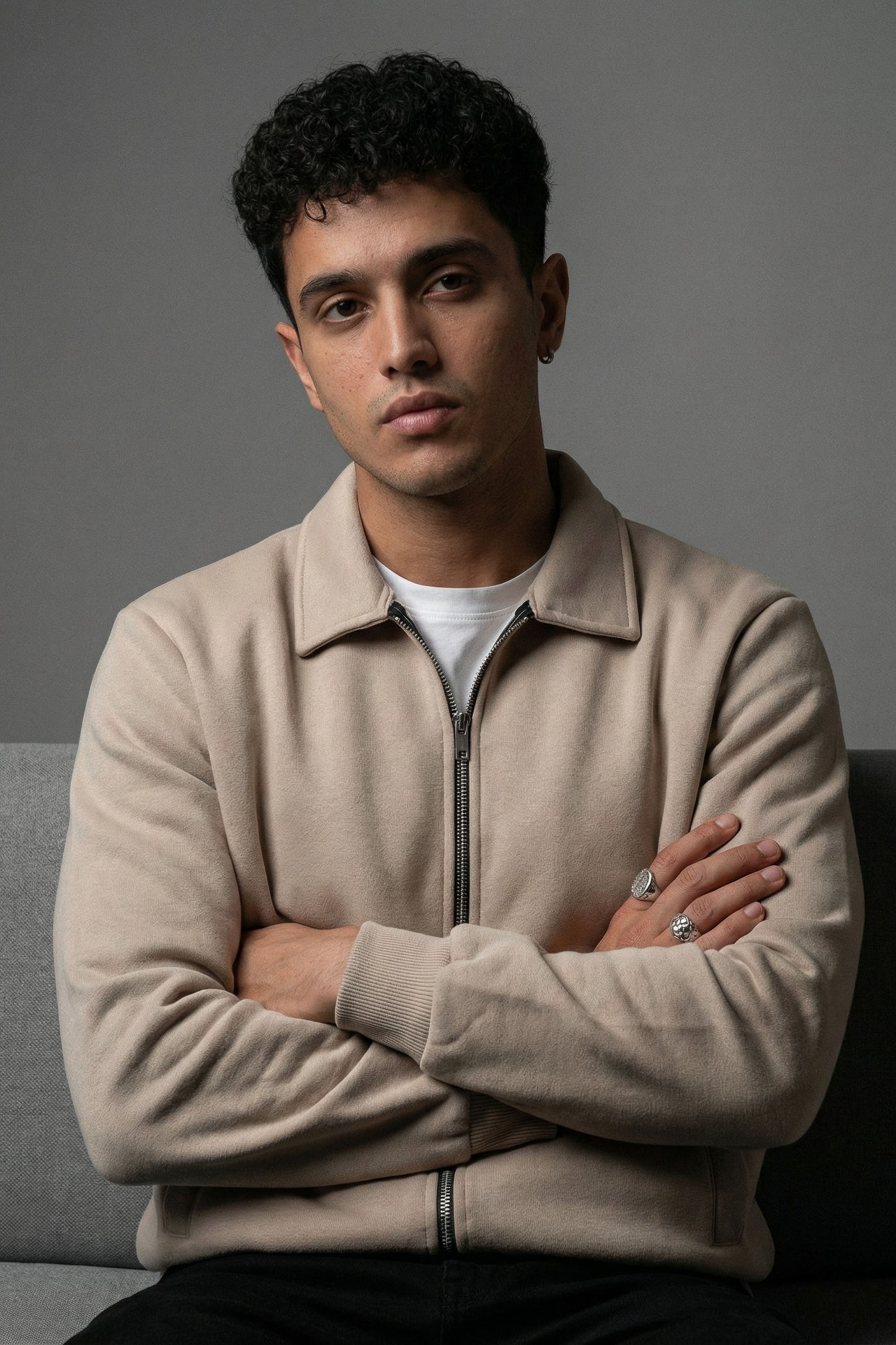 Quiet Core Axis – Soft Stone